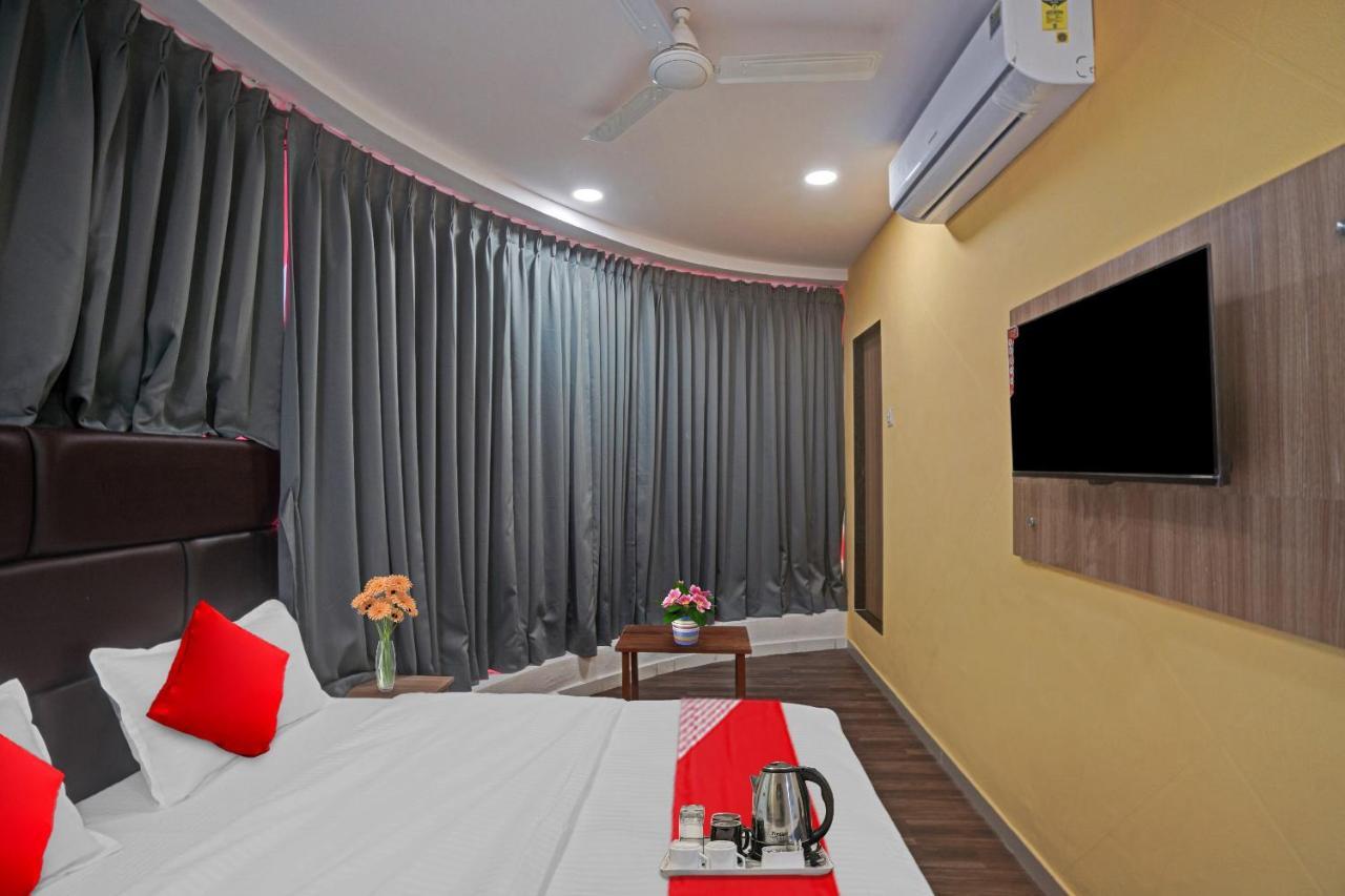 Hotel O Infinity سورات المظهر الخارجي الصورة